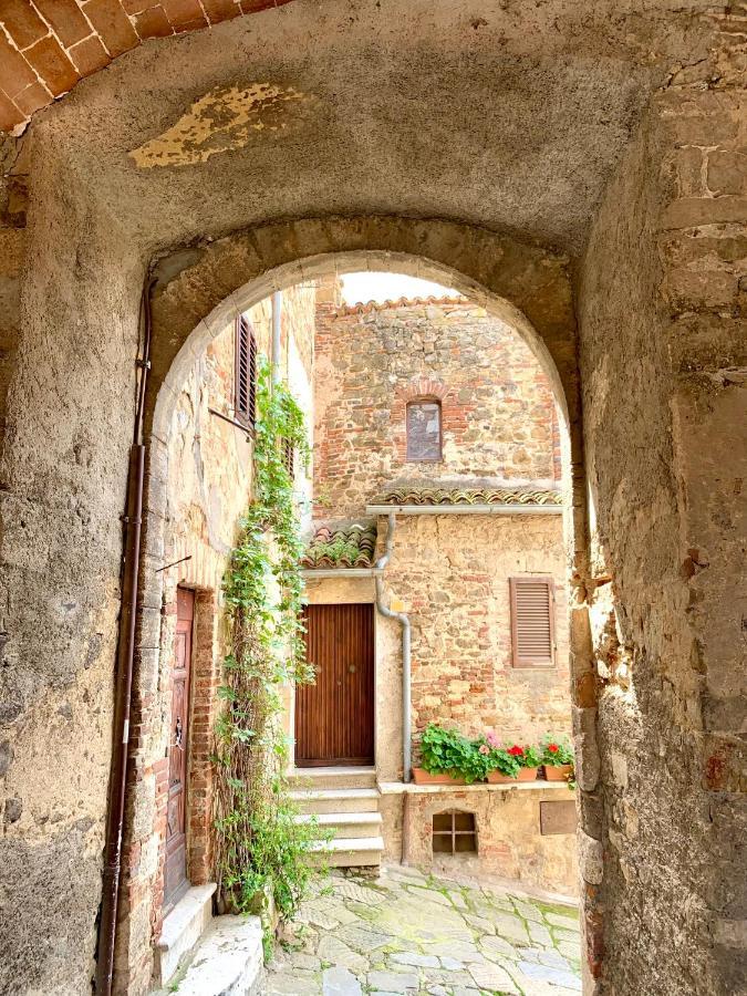 Casa Vacanze La Casa Di Nonna Libia Vicino Saturnia มอนเตเมราโน ภายนอก รูปภาพ