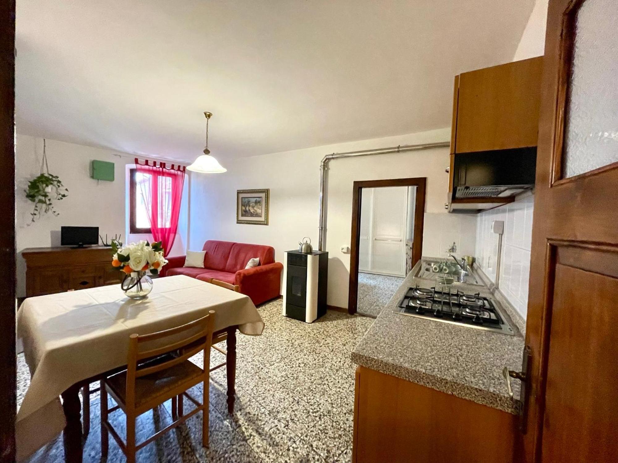 Casa Vacanze La Casa Di Nonna Libia Vicino Saturnia มอนเตเมราโน ภายนอก รูปภาพ