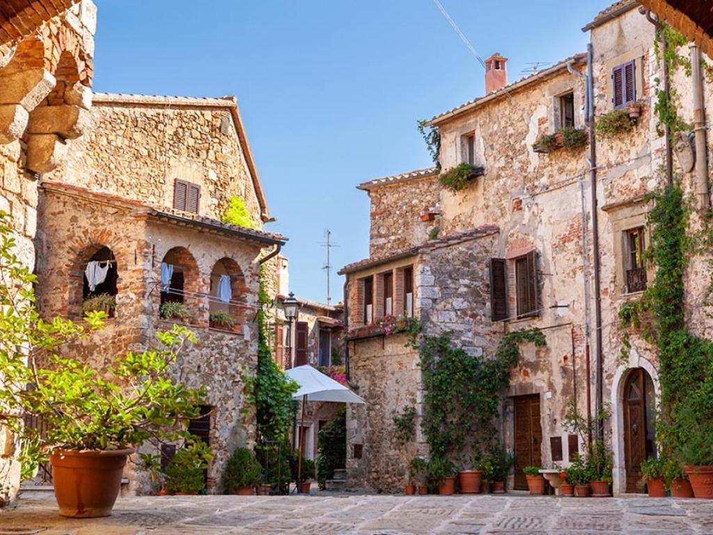 Casa Vacanze La Casa Di Nonna Libia Vicino Saturnia มอนเตเมราโน ภายนอก รูปภาพ